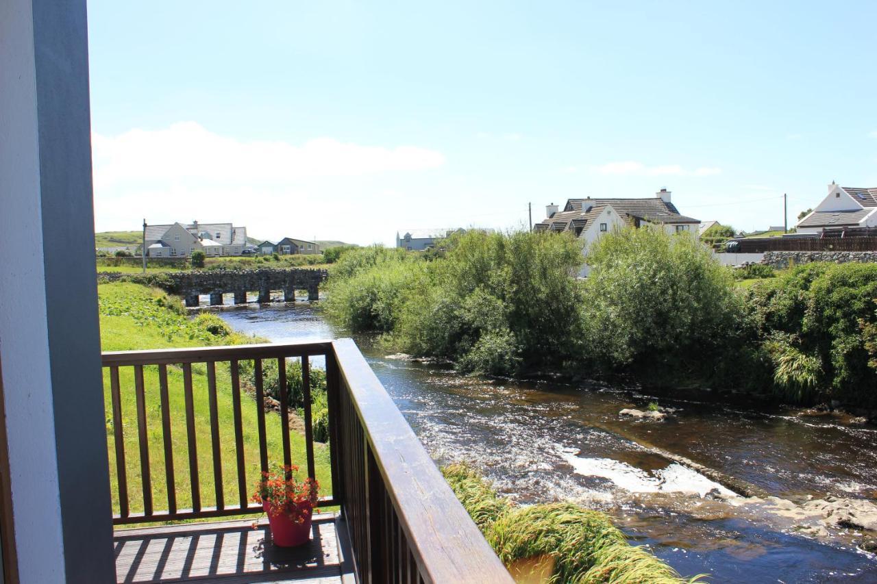 Riverbank Rooms Doolin Exterior foto